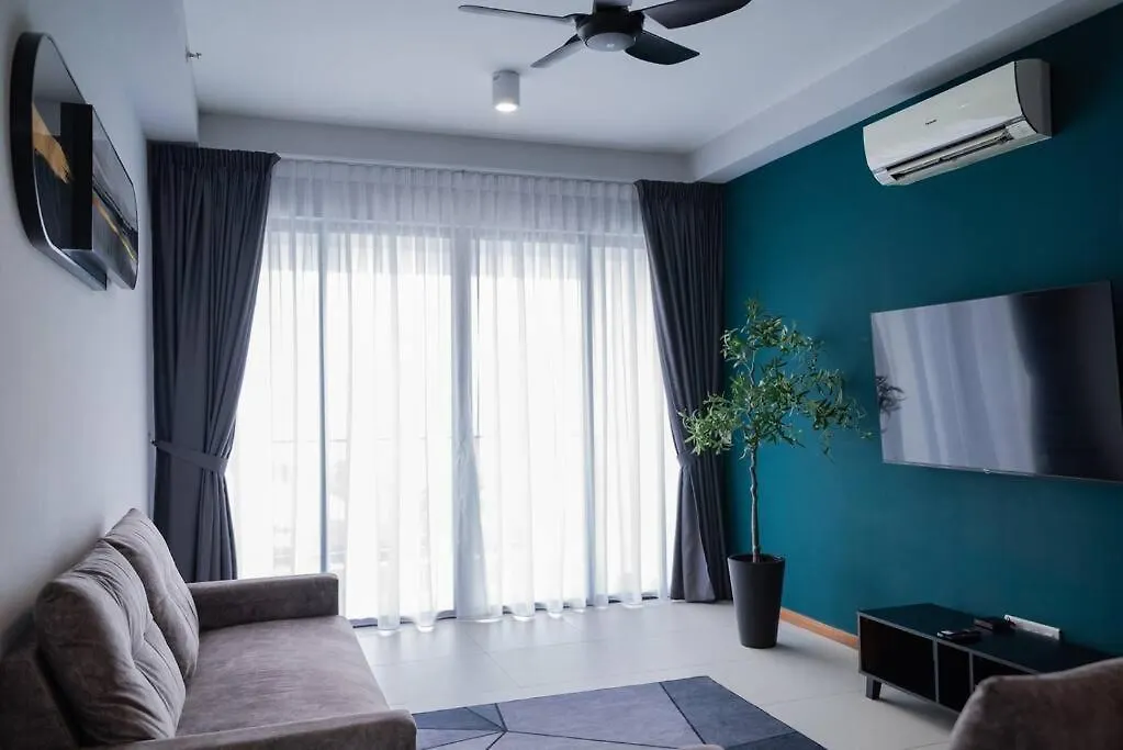 Family Seaview Suite With 3 Rooms By The Only Bnb Tanjung Tokong 0*,